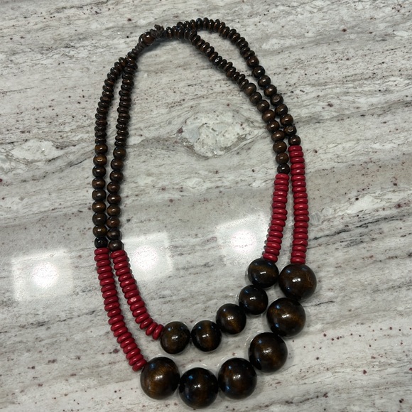 Vintage Red & Brown Wood Bead Nevklace - Picture 2 of 5